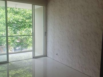 RUMAH GRAHA NATURA Hadap Selatan ADA 5 AC + Water Heater
