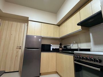 FOR RENT 2 Bedroom + Maid's Room, Optional Parking, 55.69 SQM, The Montane BGC, 65,000/Month