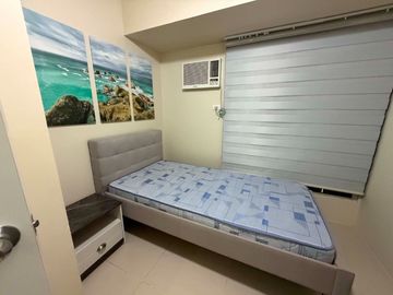 FOR RENT 2 Bedroom + Maid's Room, Optional Parking, 55.69 SQM, The Montane BGC, 65,000/Month