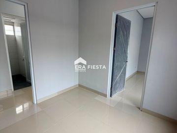 Disewa Green Lake City Cluster Amerika Latin Rapi Bersih Siap Huni