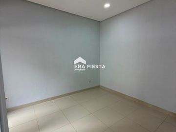 Disewa Green Lake City Cluster Amerika Latin Rapi Bersih Siap Huni