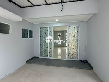 Disewa Green Lake City Cluster Amerika Latin Rapi Bersih Siap Huni