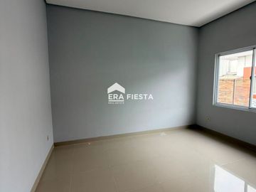 Disewa Green Lake City Cluster Amerika Latin Rapi Bersih Siap Huni