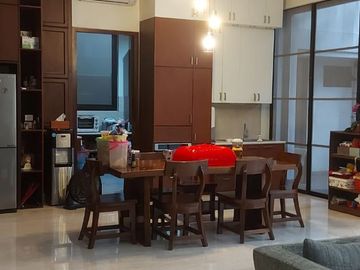 Rumah FULL MARMER Mewah Perumahan Graha Natura
