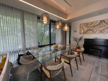 Luxurious 5BR House For Sale in Mckinley Hill Village, Taguig