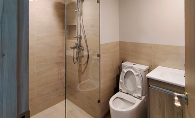 1BR Corner Unit with Balcony & Parking for Sale in Maple at Verdant Towers, Pasig City
