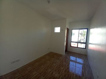 For Sale! Near SM Fairview Commonwealth Townhouse with 3 Bedroom 5.5M -AJCF