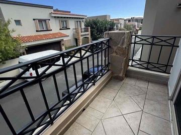 Más Espacio para tu Familia en El Tezal | 3 Recámaras | Amueblada | Cochera Eléctrica | $43,000