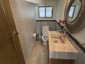 Más Espacio para tu Familia en El Tezal | 3 Recámaras | Amueblada | Cochera Eléctrica | $43,000