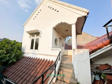 Rumah Luas Harga Bagus di Lokasi Favourite Raffles Hills Cibubur