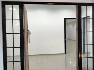 BURANGRANG, LENGKONG. RUMAH BARU SIAP HUNI DI PUSAT KOTA BANDUNG