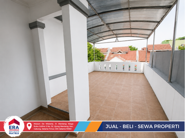 Jual Murah Rumah Luas Semi Furnish di Metland Menteng Jaktim (SHM) - Dekat Ruko & Kuliner
