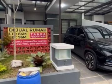 Rumah di La Casa Antapani Bandung, Rumah Baru Semifurnish