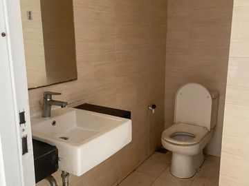 Dijual Rumah Siap Huni di Cluster Europe Green Lake City