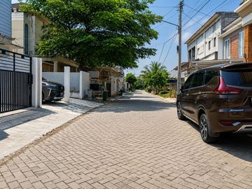 Rumah 2LT Over Kredit GDC New Anggrek 2 Depok sisa 9 Thn lg dkt Stasiun