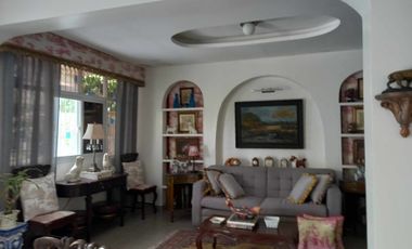 Pre-Owned House and Lot For Sale in Buenavista Hills Subd in Tagaytay City-MC
