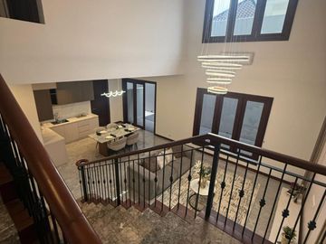 Full Renov & Interior Baru Mewah Rumah Graha Famili Blok Favorit