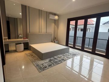 Full Renov & Interior Baru Mewah Rumah Graha Famili Blok Favorit