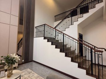 Full Renov & Interior Baru Mewah Rumah Graha Famili Blok Favorit