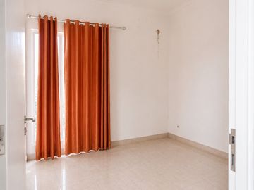 Rumah 2LT OVER KREDIT GDC New Anggrek 2 sisa 9 Thn lg dkt Stasiun