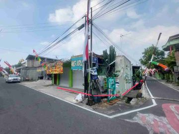 Tanah masih ada bangunan dekat solo square