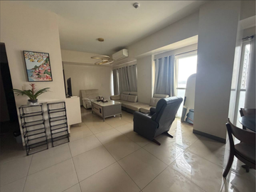 FOR RENT: 3 Bedroom + Maid’s Room 145sqm Semi-Furnished Condo in Paranaque - Bayshore Residential 2