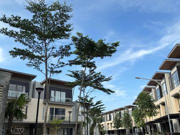 Rumah Lavia Citra Garden Jakbar 3LT 5x12 60m 4KT SHM Semi Furnish