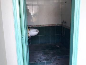 rumah murah cocok untuk tempat tinggal, kantor, lokasi dkt braga, alun alun kota bandung, di sayap sunda, riau, bandung tengah