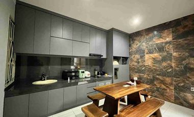 For Sale

Melia Residence Graha Raya, siap huni, rumah rapih