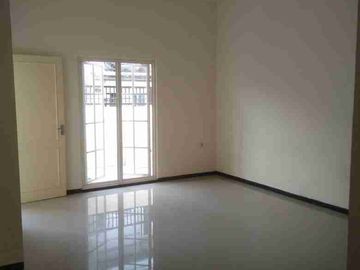 Rumah dijual dekat UPN, UNAIR