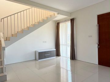 Rumah Royal Residence Surabaya Barat Siap Huni, One Gate System, Lingkungan Bagus