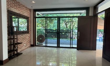 FOR LEASE | SPACIOUS 4-BEDROOM BUNGALOW IN BEL-AIR VILLAGE