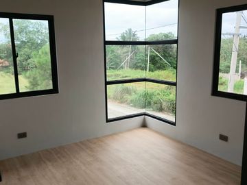 House and Lot For Sale in Salaban Amadeo Cavite (near tagaytay)-MC