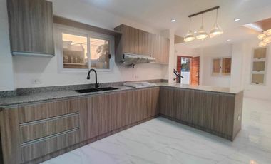 FOR SALE | House & Lot with Swimming Pool in Filinvest East, Eastville, Cainta