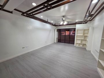 PREMIUM CORNER HOUSE & LOT FOR SALE (with private Hot Tub & Sauna)