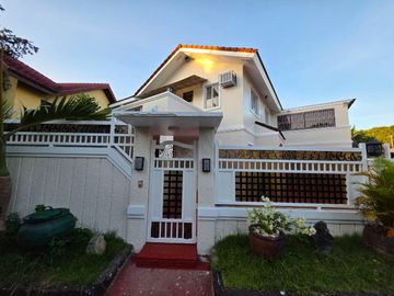 PREMIUM CORNER HOUSE & LOT FOR SALE (with private Hot Tub & Sauna)