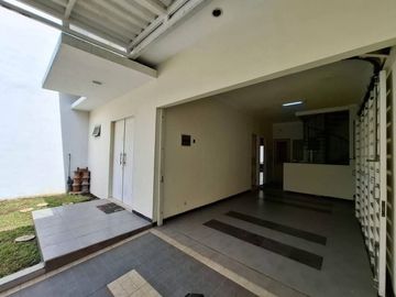 Rumah Kutisari Indah Utara Surabaya Murah SAM.YA6033