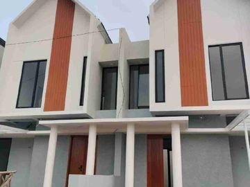 Dijamin TERMURAH. Rumah 2 lantai, 3 kamar tidur, 3kamar mandiready stock ada 4 unit siap huni, surat2 sudah pecah, harga dibawah 1.3M, lokasi jatisampurna kranggan cibubur, bekasi, nempel banget jakarta timur