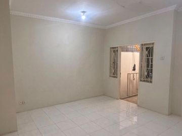 Dijual rumah 2lantai bebas banjir di Citra garden 2ext
