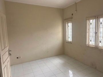Dijual rumah 2lantai bebas banjir di Citra garden 2ext