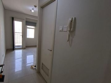 Studio Unfurnished Apartemen Madison Park - Mall Central Park