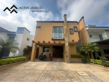 Casa en Renta o Venta Fraccionamiento Casa Fuerte, Tlajomulco de Zúñiga