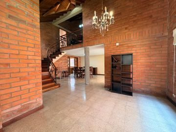 Casa en arriendo en La Doctora, Sabaneta