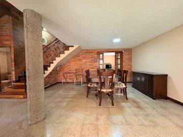 Casa en arriendo en La Doctora, Sabaneta