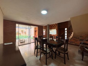 Casa en arriendo en La Doctora, Sabaneta