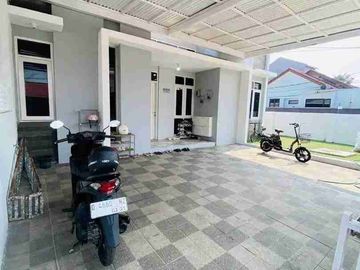 Rumah Hook Mewah di Antapani dkt Arcamanik