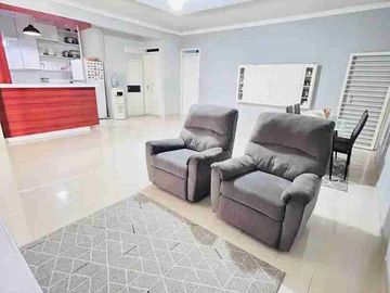 Rumah Hook Mewah di Antapani dkt Arcamanik