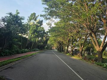 DIJUAL RUMAH 2 LANTAI CANTIK LINGKUNGAN AMAN DAN NYAMAN DI RESIDENCE ONE (EN680)