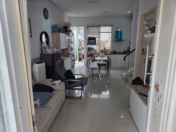 DIJUAL RUMAH 2 LANTAI CANTIK LINGKUNGAN AMAN DAN NYAMAN DI RESIDENCE ONE (EN680)