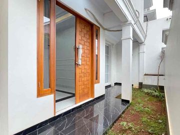 dijual rumah mewah dikebagusan 2